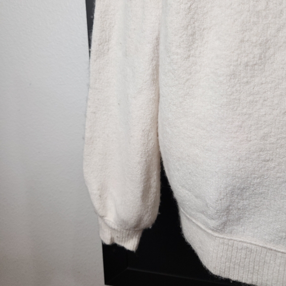 FREE PEOPLE ECHO BEACH CREAM COWL NECK SWEATER SIZE MEDIUM - Picture 9 of 13